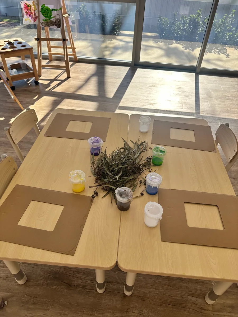 Creative making at Sonas Spearwood with children painting
