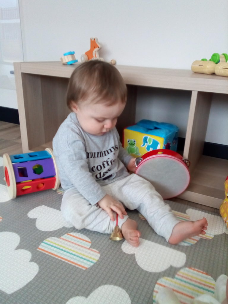 Sonas Baldivis – Making Music With The Babies
