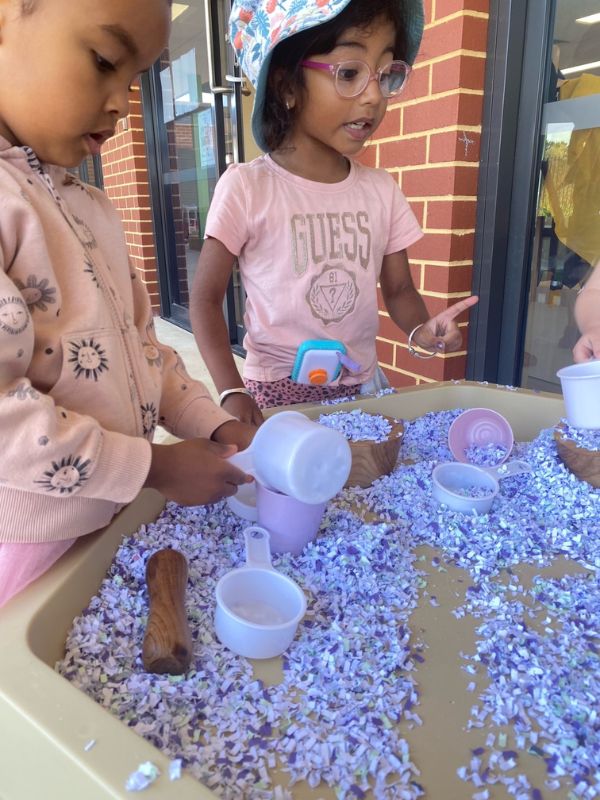 sonas-ashby-recycled-materials (4)