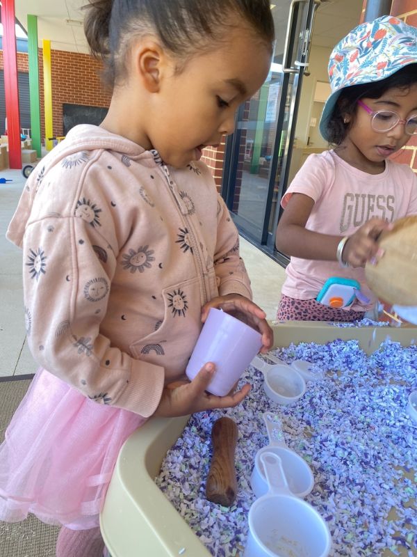 sonas-ashby-recycled-materials (5)