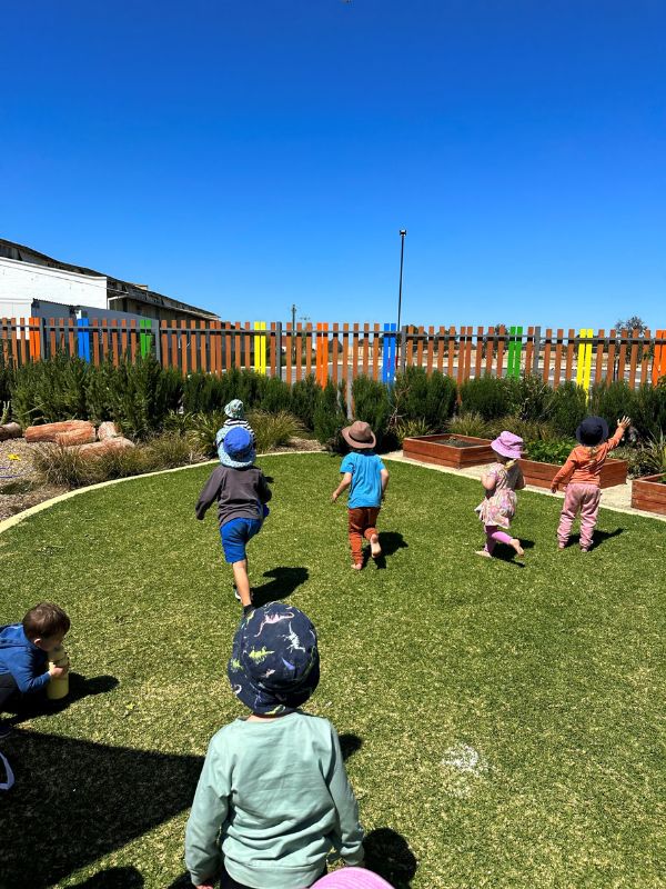 Sonas Midland - Exploring The World Around Us - Sonas Childcare