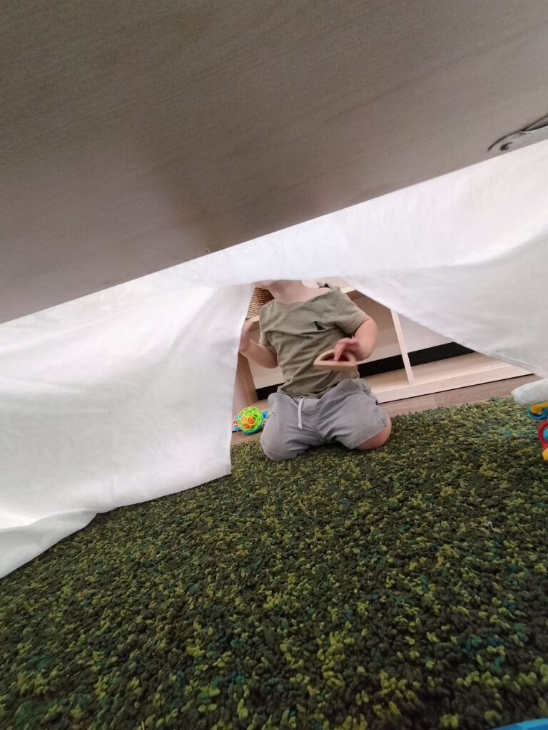 sonas-wattlegrove-peek-a-boo7