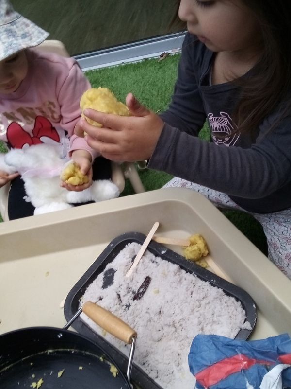 sonas-ardross-sensory-play (7)