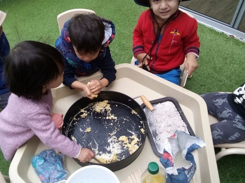 sonas-ardross-sensory-play (8)