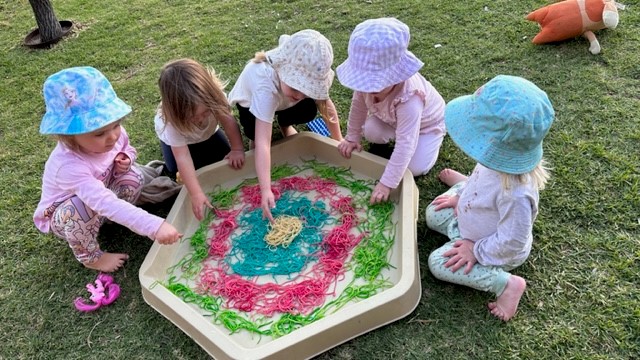 sonas-ashby-spaghetti-hair1