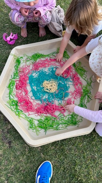 sonas-ashby-spaghetti-hair7