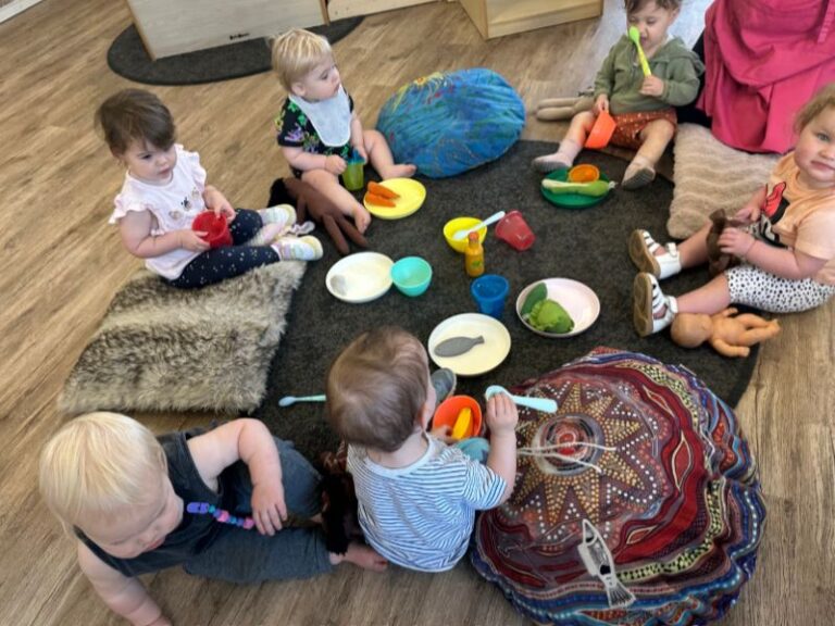 Sonas Bayswater – Picnic Set Up With Dolls And Teddies 
