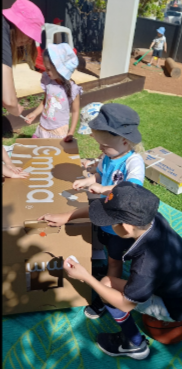 Sonas Wanneroo – Making A Car Out Of Cardboard Boxes! 