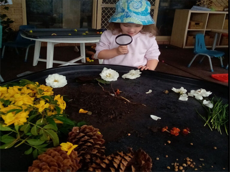 Sonas Huntingdale –  Exploring Nature Up Close! 
